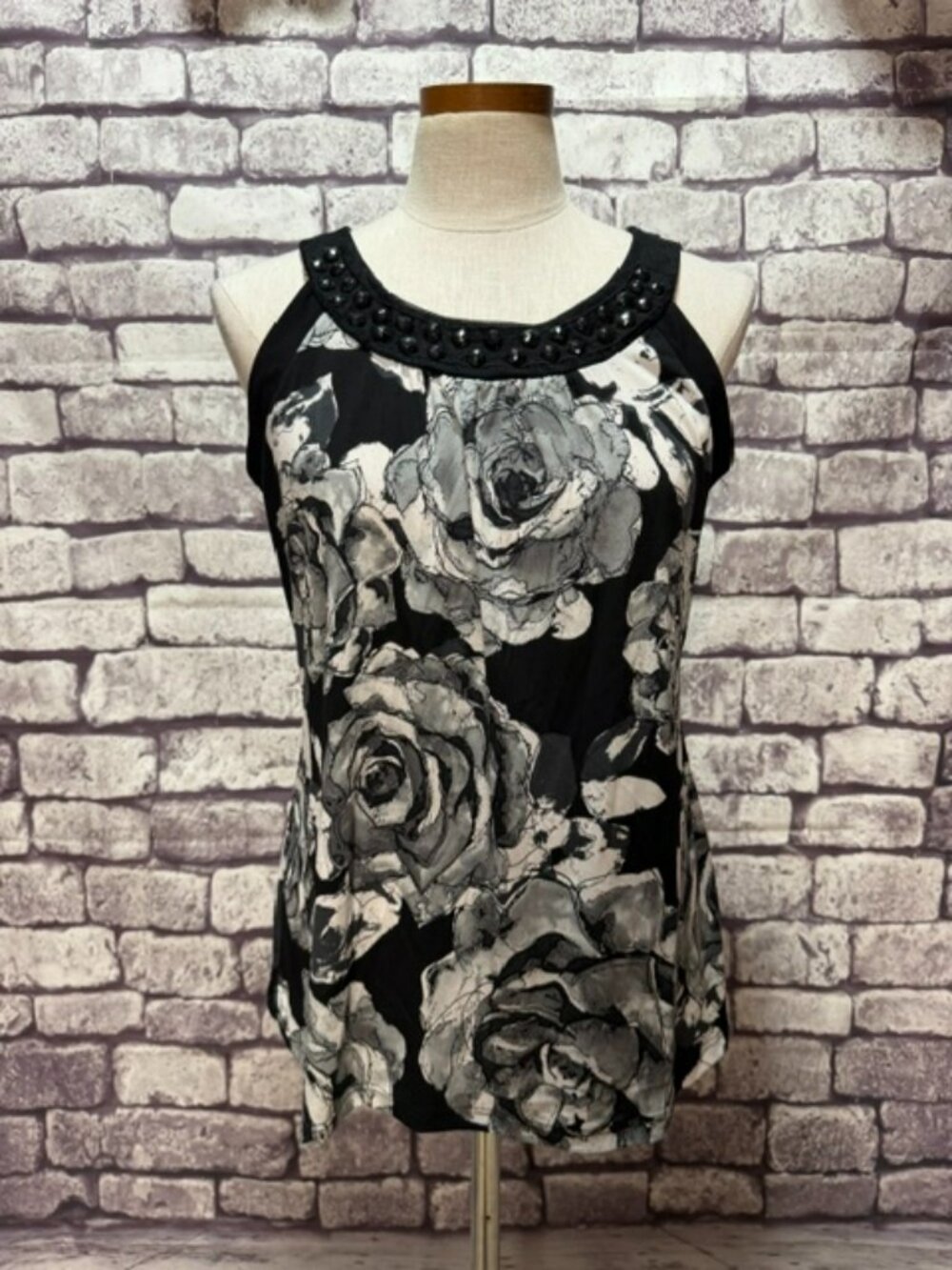 Carole Little Black, Gray & White Scoop Neck Sleeveless Blouse Size L